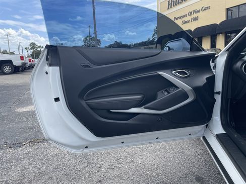 Used 2016 Chevrolet Camaro SS RWD image 33