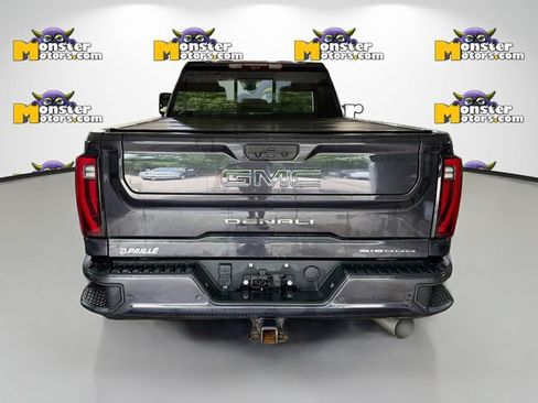 Used 2024 GMC Sierra 2500 Denali Ultimate AWD/4WD image 5