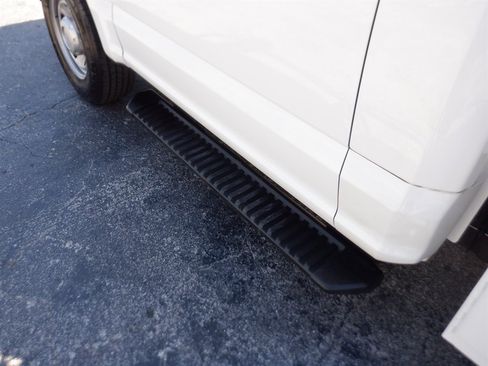 Used 2022 Ford F250 XL w/ Power Equipment Group RWD image 8