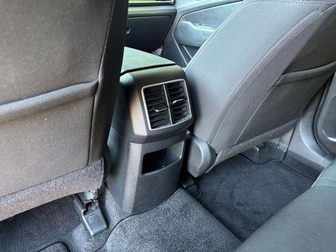 Used 2025 Kia Sportage LX FWD image 22