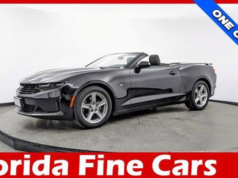 Used 2020 Chevrolet Camaro LT image 1