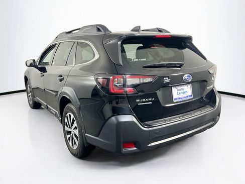 Used 2023 Subaru Outback Premium image 7