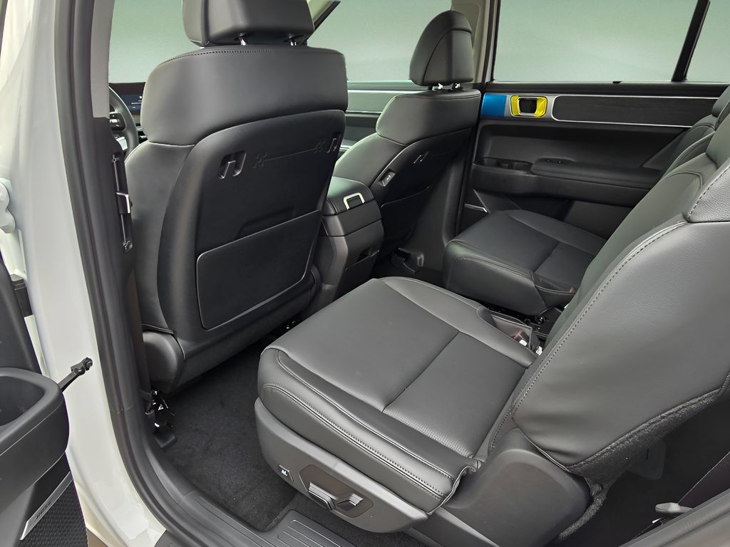 New 2026 Hyundai Santa Fe Limited AWD/4WD image 16