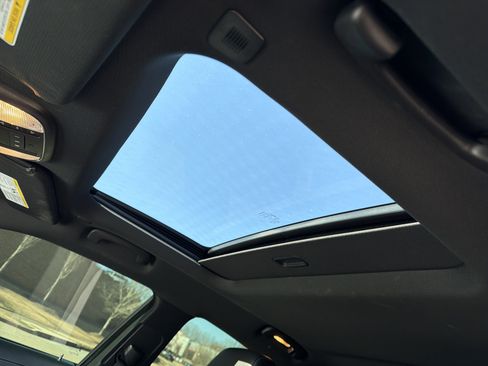 Used 2023 Dodge Charger GT w/ Plus Group image 29