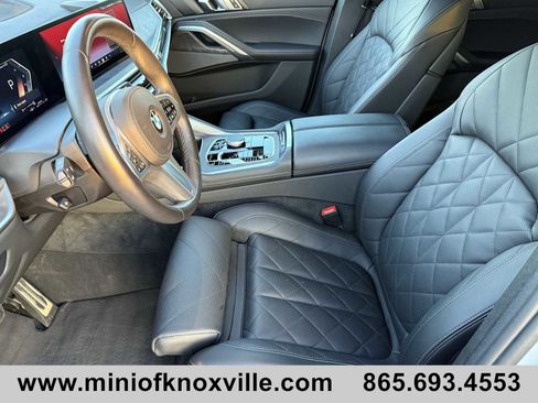 Used 2024 BMW X6 xDrive40i image 10