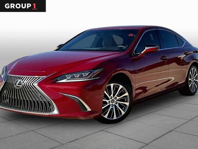 Used 2020 Lexus ES 350 w/ Accessory Package 2