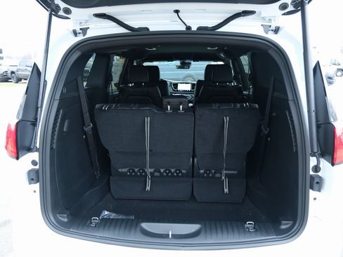 New 2026 Chrysler Voyager LX image 32