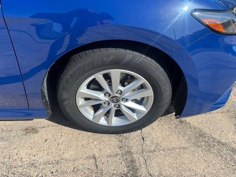 Used 2025 Toyota Camry LE FWD image 21