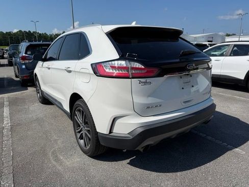 Used 2020 Ford Edge Titanium FWD image 4