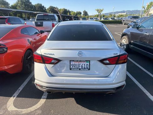 Used 2022 Nissan Altima 2.5 SR image 5