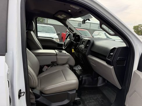 Used 2017 Ford F150 XL w/ Equipment Group 101A Mid AWD/4WD image 10