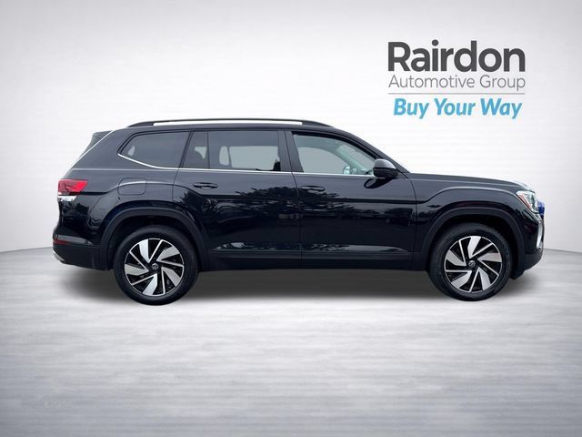 Used 2025 Volkswagen Atlas SE AWD/4WD image 8