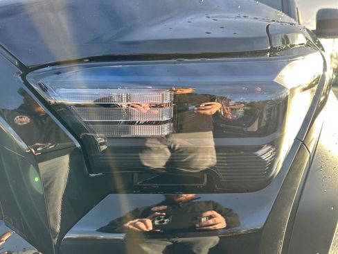 Certified 2025 Toyota 4Runner SR5 image 9