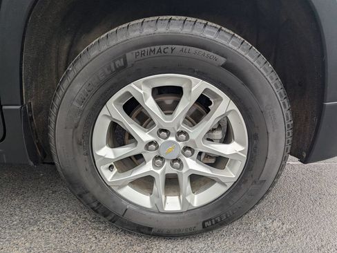 Used 2021 Chevrolet Traverse LT w/ LPO, 'HIT The Road' Package AWD/4WD image 37