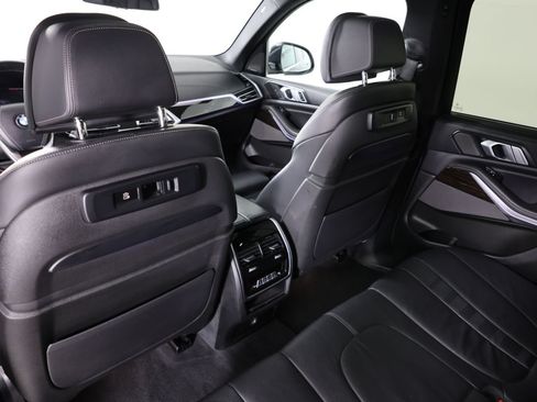 Used 2020 BMW X5 xDrive50i w/ Executive Package AWD/4WD image 53