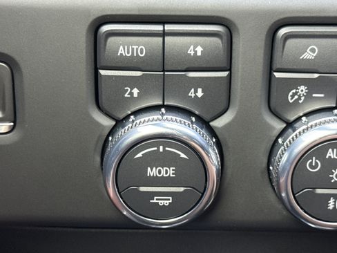 Used 2023 GMC Sierra 1500 Denali Ultimate AWD/4WD image 25