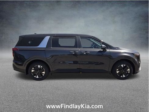New 2026 Kia Carnival LXS FWD image 3