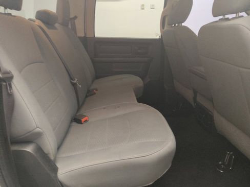 Used 2018 RAM 1500 Express w/ Express Value Package RWD image 19