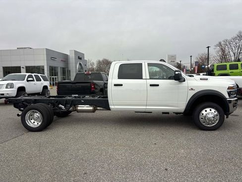 New 2026 RAM 4500 Tradesman w/ Chrome Appearance Group image 2