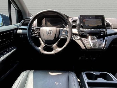 Used 2023 Honda Odyssey Touring image 8