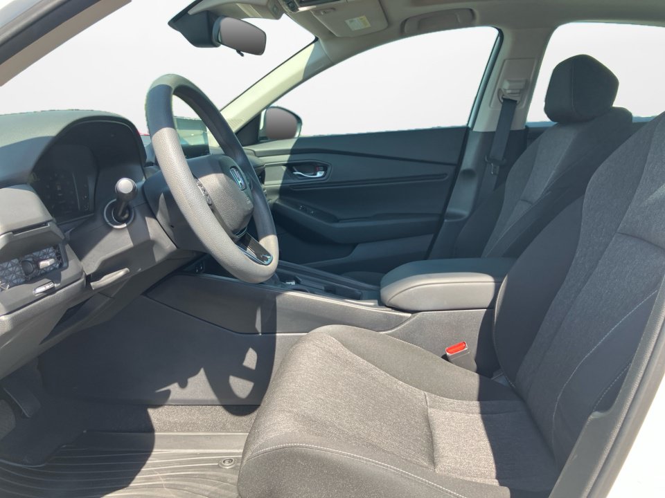 Certified 2023 Honda Accord EX image 11