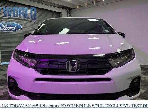 Used 2025 Honda Odyssey Sport-L image 3