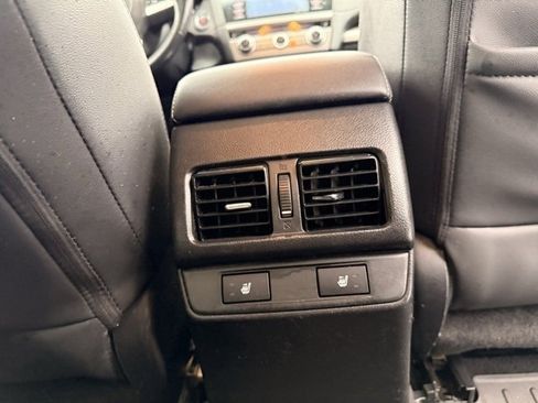 Used 2016 Subaru Outback 3.6R Limited image 15