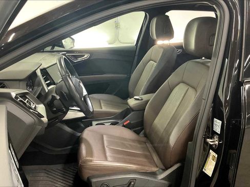 Certified 2023 Audi Q4 e-tron Prestige w/ Black Optic Package image 27