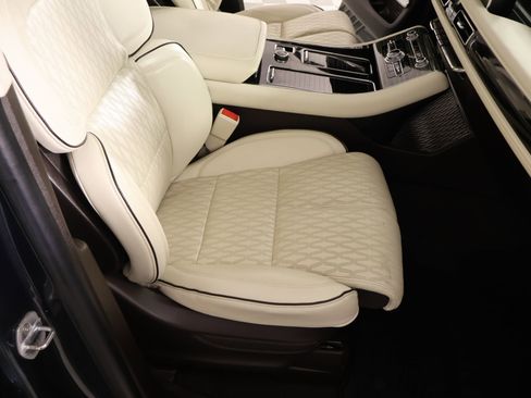 Certified 2023 Lincoln Aviator Black Label w/ Dynamic Handling Package AWD/4WD image 14
