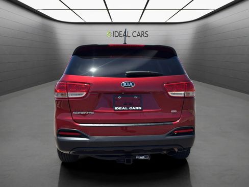 Used 2017 Kia Sorento FWD image 6