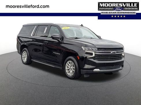 Used 2021 Chevrolet Suburban LT w/ Rear Media and Nav Package image 1