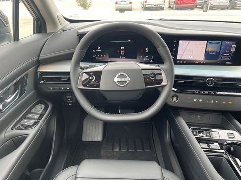 New 2025 Nissan Murano SL image 17