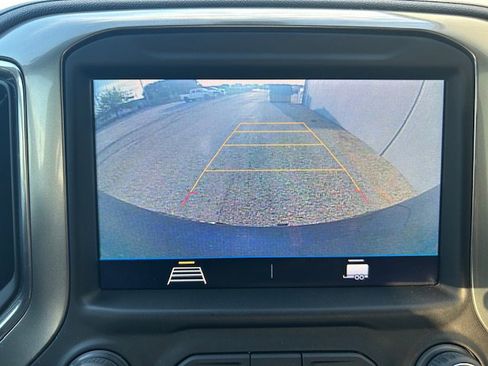 Used 2022 Chevrolet Silverado 1500 RST AWD/4WD image 24