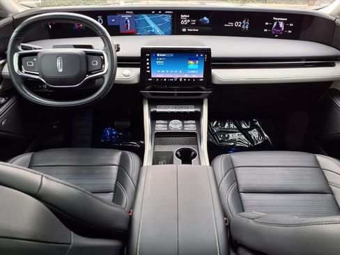 Certified 2024 Lincoln Nautilus Reserve w/ Equipment Group 202A image 8