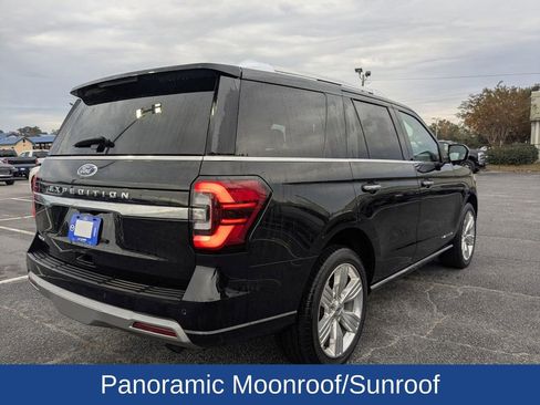 Used 2023 Ford Expedition Platinum image 4