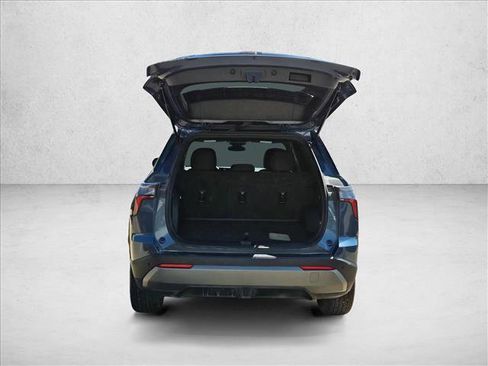 Used 2025 Chevrolet Equinox LT image 8