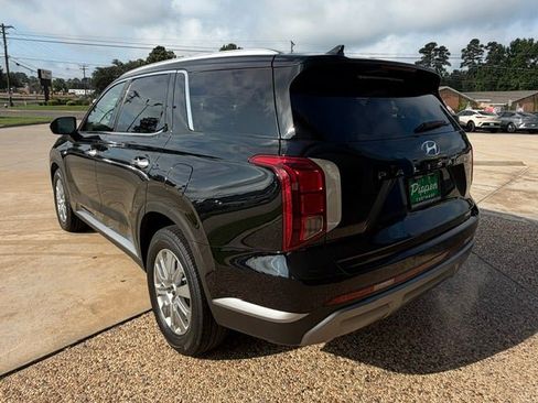 Used 2024 Hyundai Palisade SEL FWD image 6