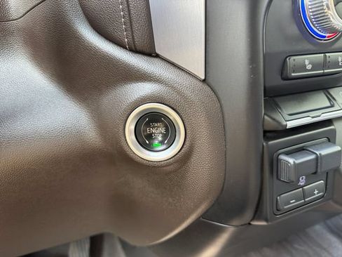 Used 2021 GMC Sierra 1500 SLE AWD/4WD image 25