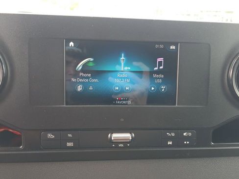 Used 2020 Mercedes-Benz Sprinter 3500 image 18