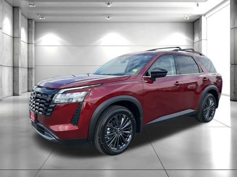 New 2026 Nissan Pathfinder SL w/ SL Premium Package AWD/4WD image 4