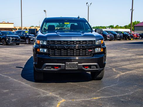Used 2022 Chevrolet Silverado 1500 Custom Trail Boss w/ Safety Confidence Package AWD/4WD image 2