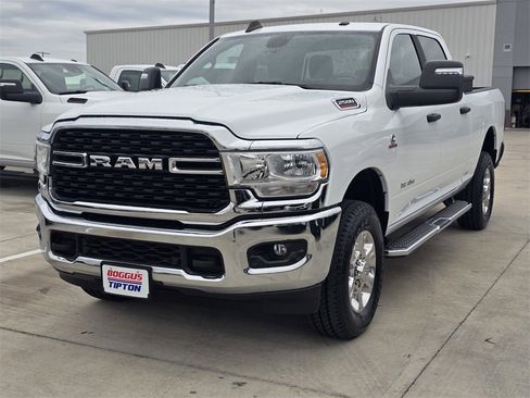 Used 2024 RAM 2500 Big Horn w/ Off Road Package image 10