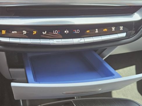 Used 2024 Cadillac Lyriq Luxury w/ LPO, Floor Liner Package AWD/4WD image 21