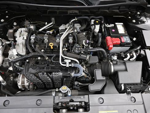 Used 2023 Nissan Altima 2.5 SR FWD image 14