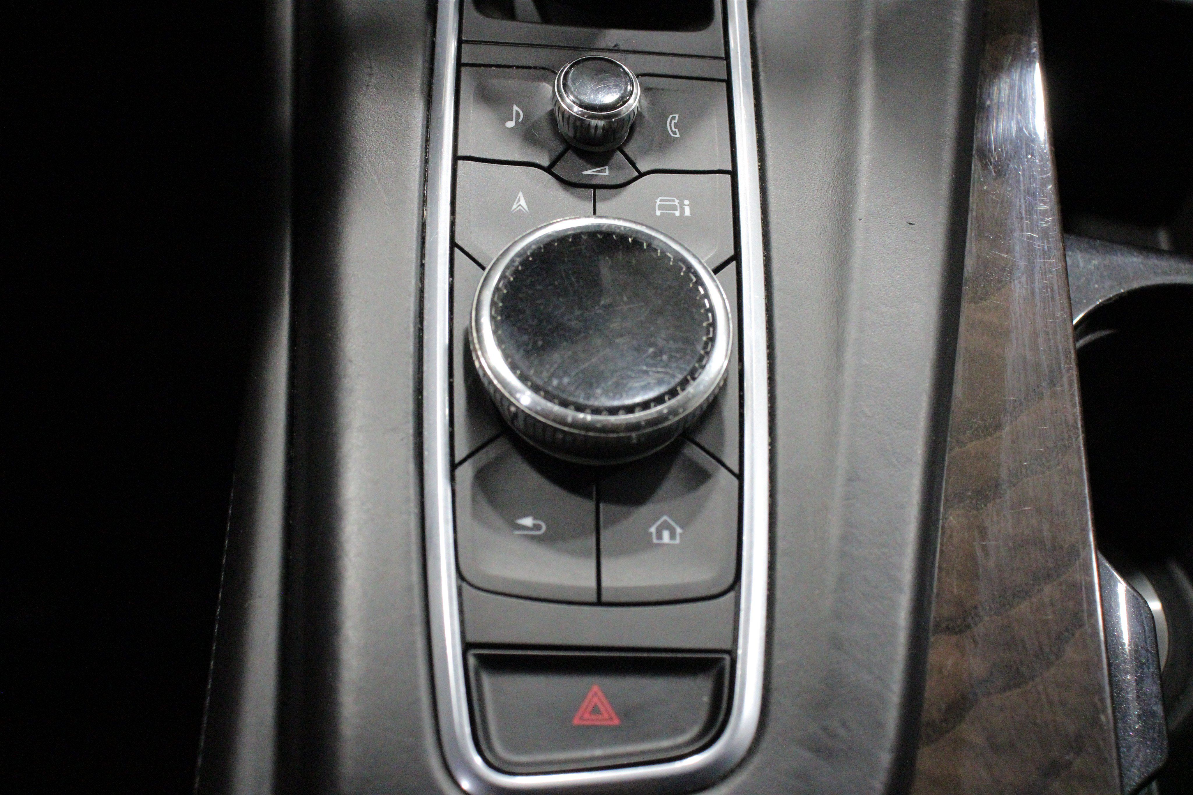 Used 2021 Cadillac Escalade Sport Platinum AWD/4WD image 21