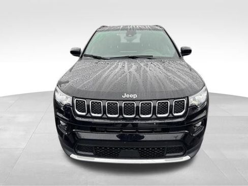 Used 2024 Jeep Compass Limited AWD/4WD image 2
