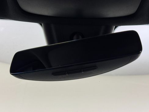 Used 2023 Mercedes-Benz GLB 250 image 34