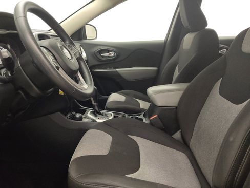 Used 2014 Jeep Cherokee Sport AWD/4WD image 17