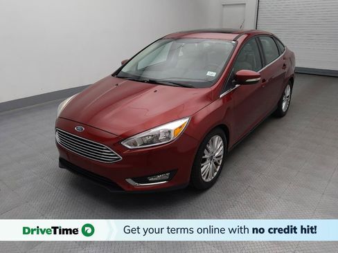 Used 2017 Ford Focus Titanium FWD image 1