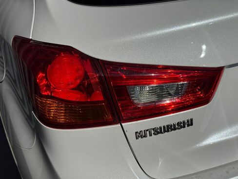 Used 2015 Mitsubishi Outlander Sport SE image 7